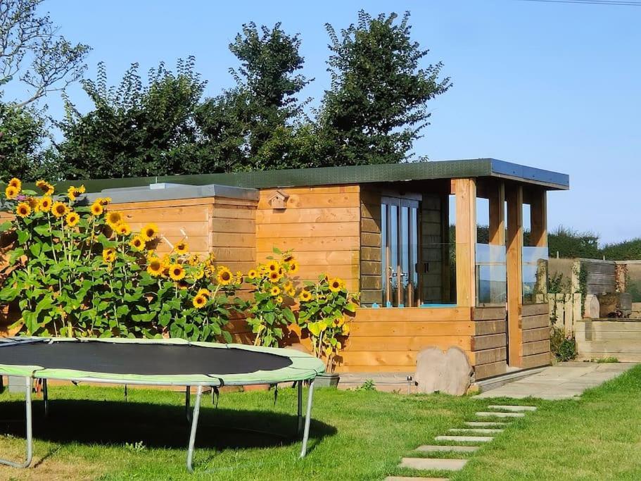 Little Swelle With Awesome Sea Views * Poundstock